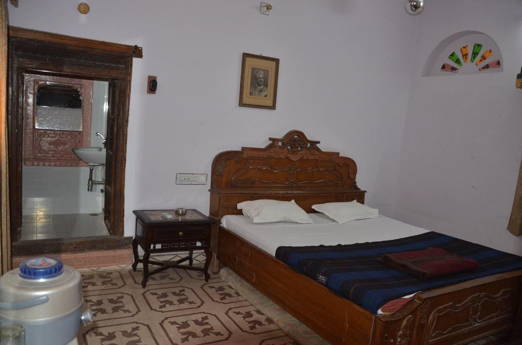Kishan Palace-A Heritage Hotel Биканер Екстериор снимка